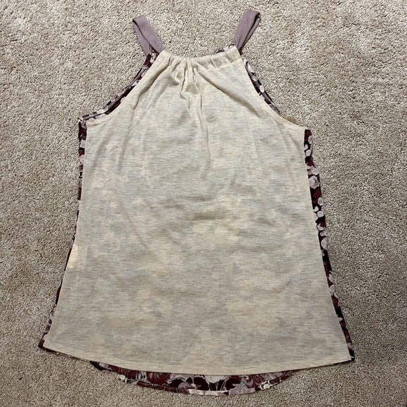 Floral Lace Accent Tank Top- Small - Picture 4 of 4